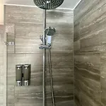 Your Stylish Totterdown Haven * Bristol