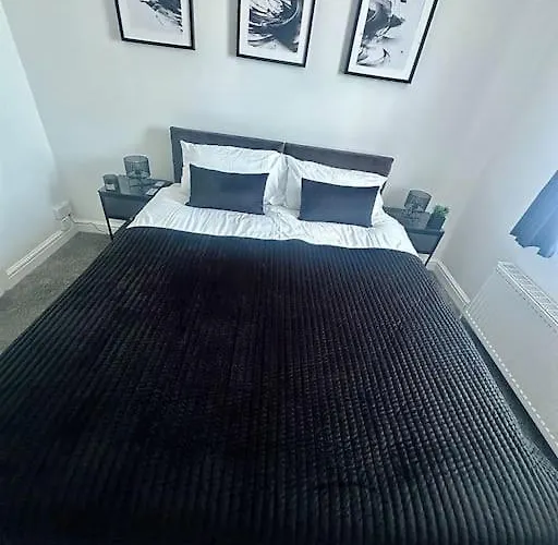 Your Stylish Totterdown Haven * Bristol